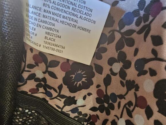 Quilted Black Large Tote Bag with Floral Interior - Picture 4 of 4